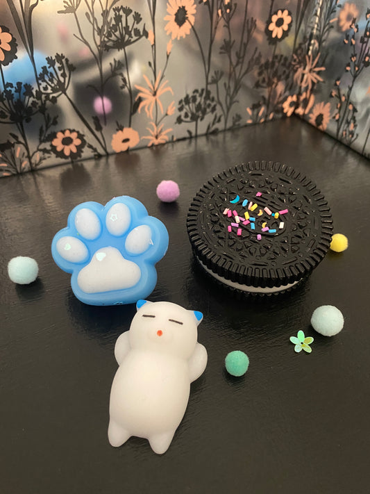 🍪 Oreo noir, patte bleu &  chat blanc